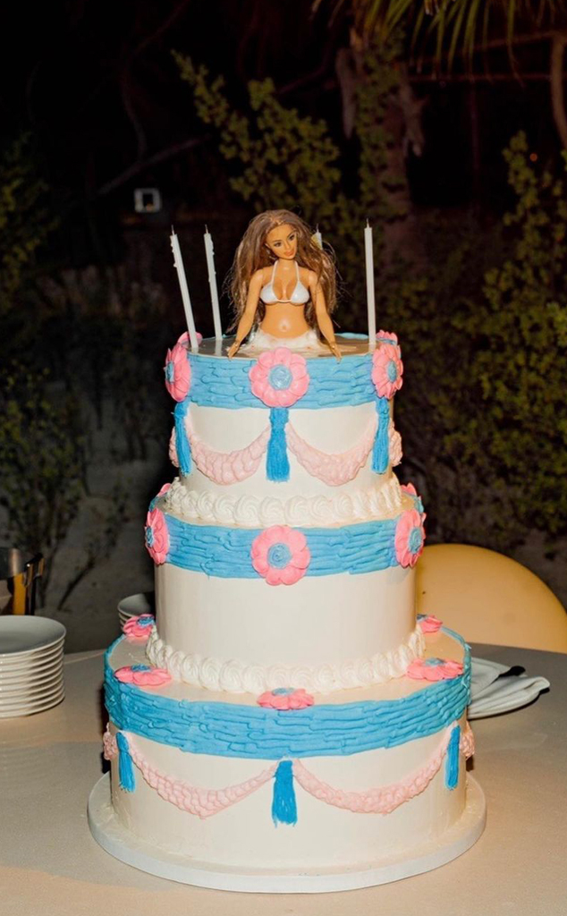 Kim Kardashian West, 40th Birthday, Cake